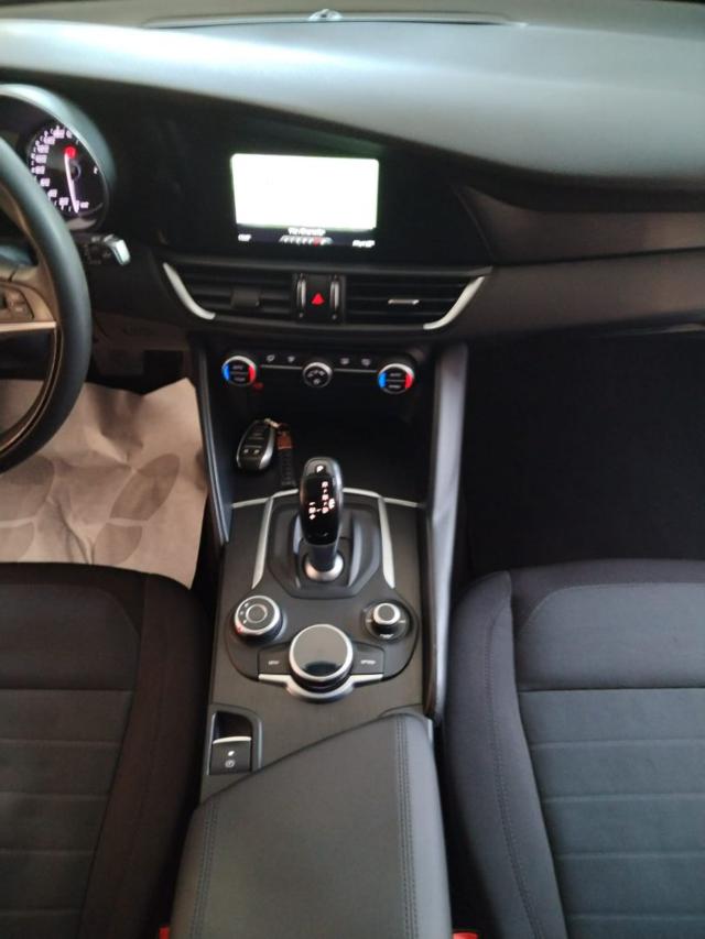 ALFA ROMEO Giulia usata, con Controllo automatico clima