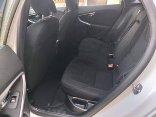 VOLVO V40 Cross Country usata, con Cronologia tagliandi