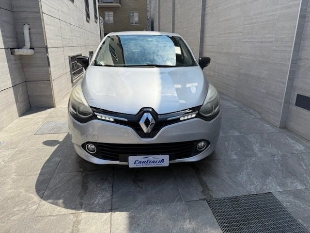 RENAULT Clio usata, con Airbag