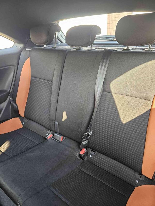 HYUNDAI i20 usata, con Climatizzatore