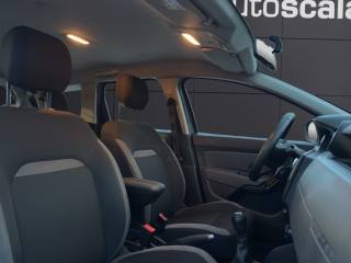 DACIA Duster usata 17