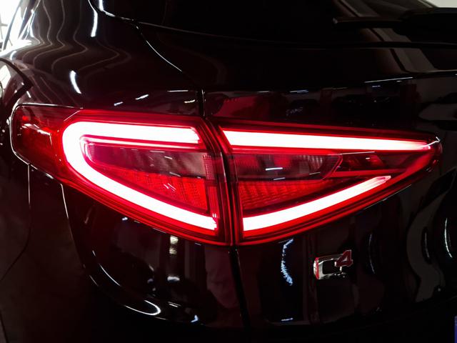 ALFA ROMEO Stelvio usata, con Sedile posteriore sdoppiato
