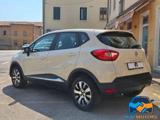 RENAULT Captur usata, con Autoradio
