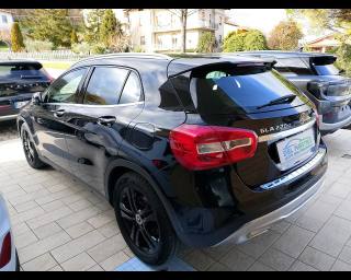 MERCEDES-BENZ GLA 220 usata, con Chiusura centralizzata