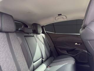 PEUGEOT 408 usata, con Sensori di parcheggio posteriori