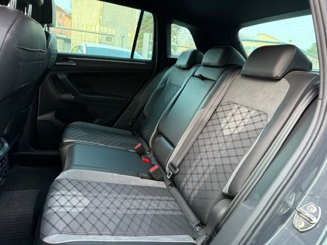 VOLKSWAGEN Tiguan usata, con Park Distance Control