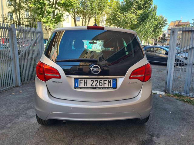 OPEL Meriva usata, con Autoradio