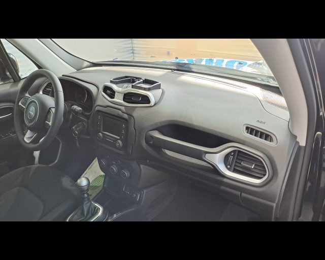 JEEP Renegade usata, con USB