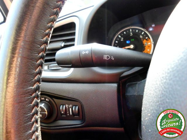 JEEP Renegade usata, con USB