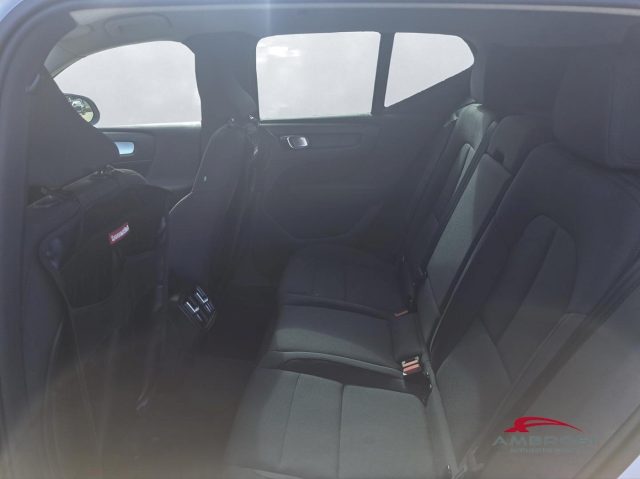 VOLVO XC40 usata 9