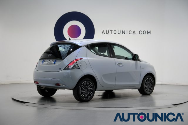 LANCIA Ypsilon usata, con USB