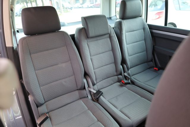 VOLKSWAGEN Touran usata 59