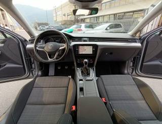 VOLKSWAGEN Passat Variant usata, con Climatizzatore