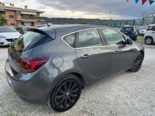 OPEL Astra usata, con Autoradio
