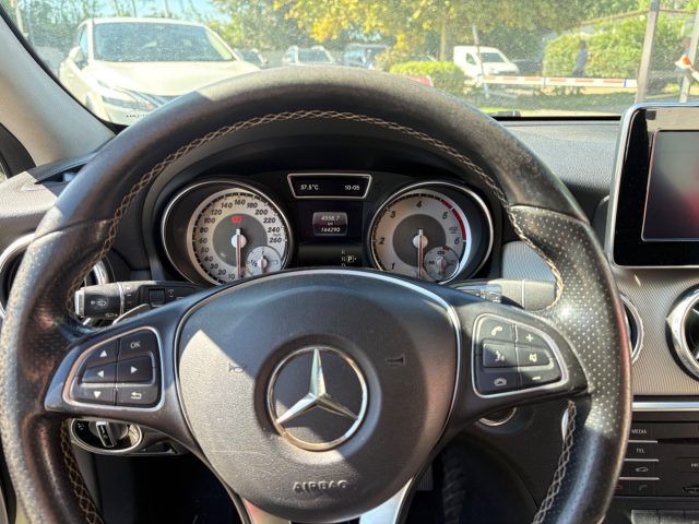 MERCEDES-BENZ GLA 200 usata, con ESP