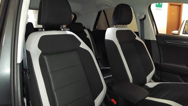 VOLKSWAGEN T-Roc usata, con Fari LED