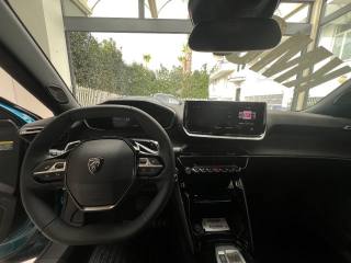 PEUGEOT 2008 usata, con Sistema di navigazione