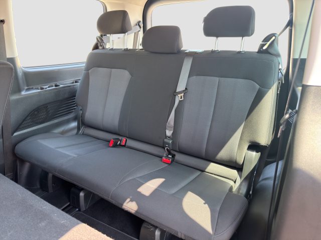 HYUNDAI Staria usata 11
