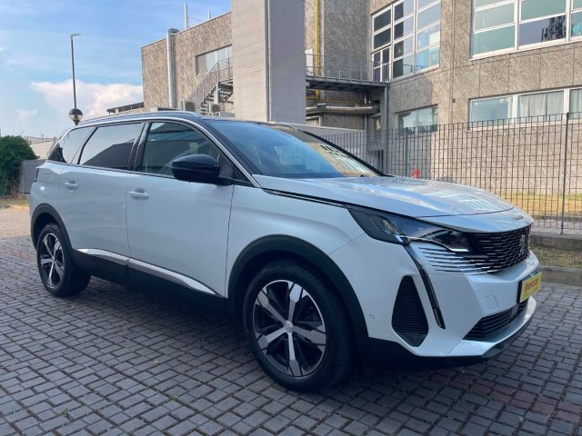 PEUGEOT 5008 usata, con Airbag
