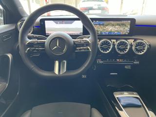 MERCEDES-BENZ A 200 usata, con Sistema di navigazione