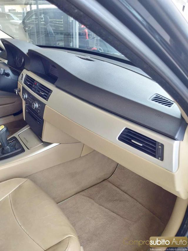 BMW 320 usata, con Fari Xenon