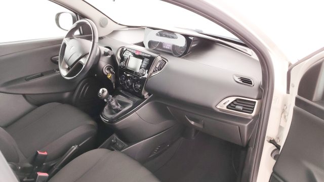 LANCIA Ypsilon usata 28