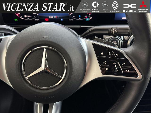 MERCEDES-BENZ GLA 180 usata, con Park Distance Control