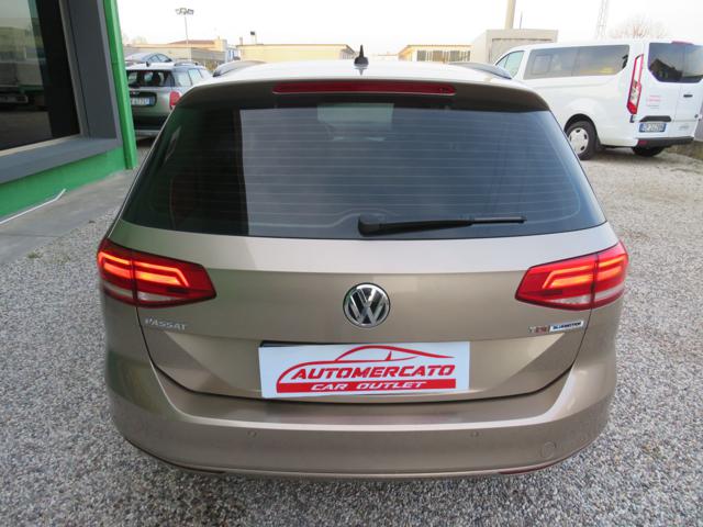 VOLKSWAGEN Passat Variant usata, con Cerchi in lega