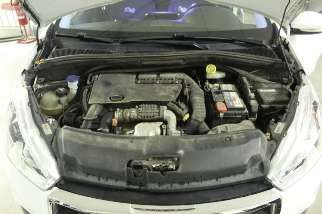 PEUGEOT 208 usata, con Specchietti laterali elettrici
