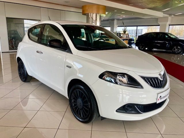 LANCIA Ypsilon usata, con ABS