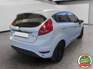 FORD Fiesta usata, con Autoradio