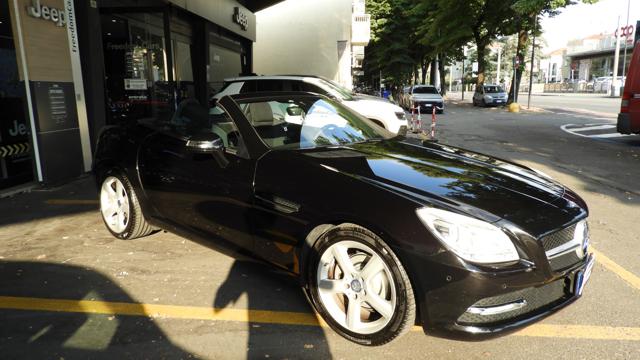 MERCEDES-BENZ SLK 200 usata, con Controllo automatico clima