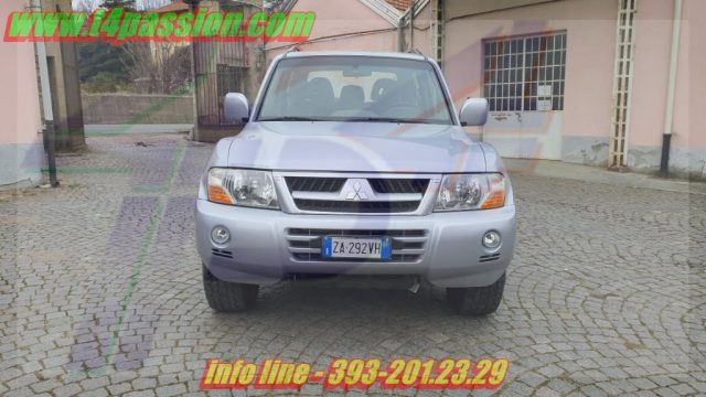 MITSUBISHI Pajero usata, con Airbag laterali