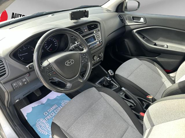 HYUNDAI i20 usata, con Alzacristalli elettrici