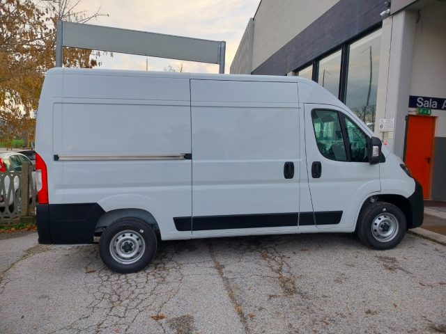 PEUGEOT Boxer usata, con Bracciolo