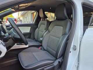 RENAULT Clio usata, con USB