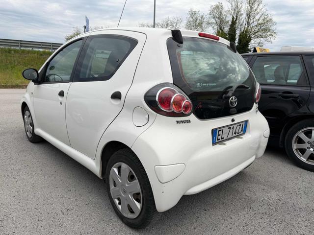 TOYOTA Aygo usata, con Alzacristalli elettrici
