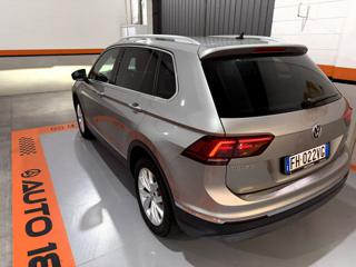 VOLKSWAGEN Tiguan usata, con Autoradio