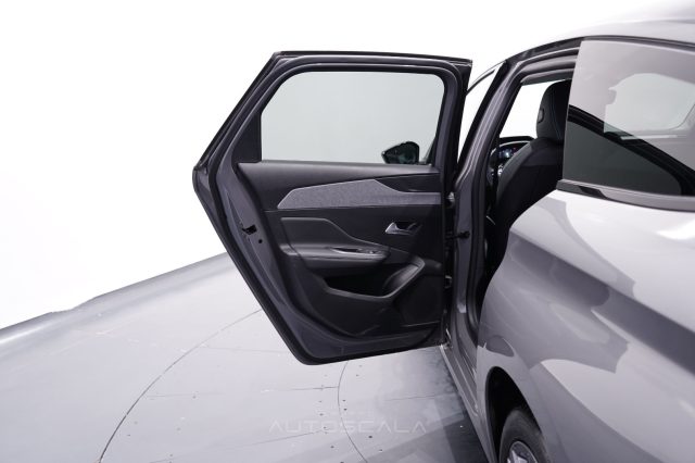 PEUGEOT 308 usata, con Autoradio digitale