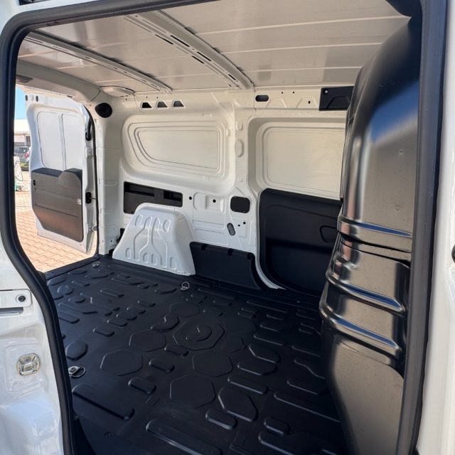 FIAT Doblo usata, con Bluetooth