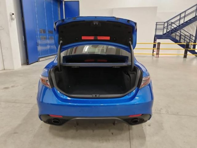 ALFA ROMEO Giulia usata, con Autoradio