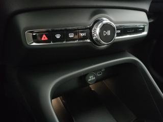 VOLVO XC40 usata, con USB