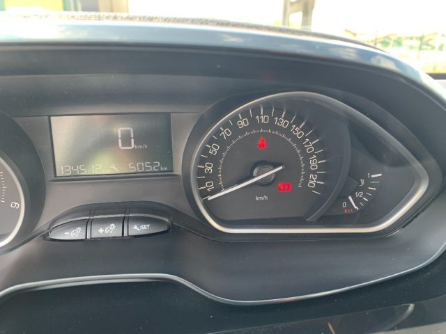 PEUGEOT 2008 usata, con USB