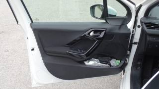 PEUGEOT 208 usata 46