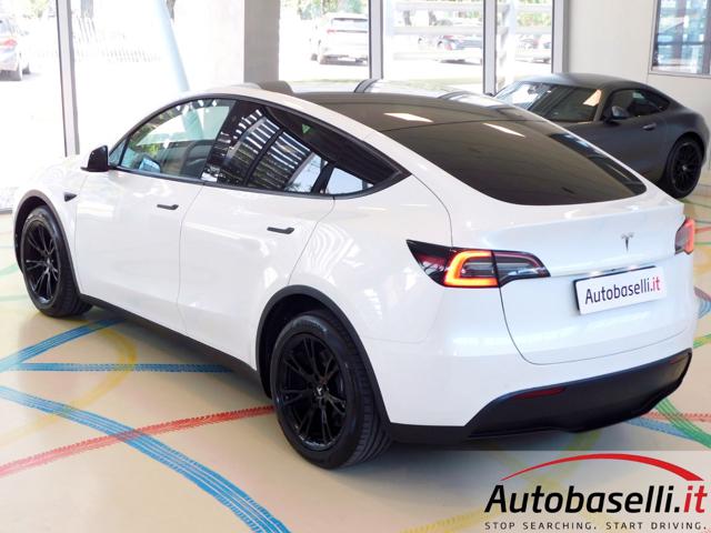 TESLA Model Y usata, con Volante multifunzione