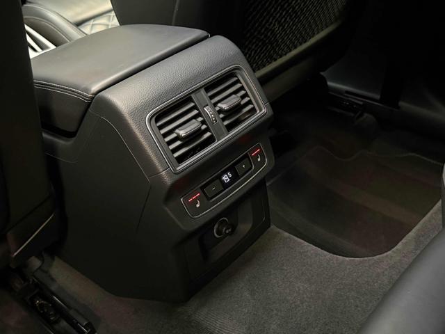 AUDI Q5 usata, con Volante in pelle