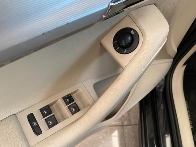 SKODA Octavia usata, con Volante in pelle