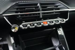 PEUGEOT 208 usata, con Fari LED