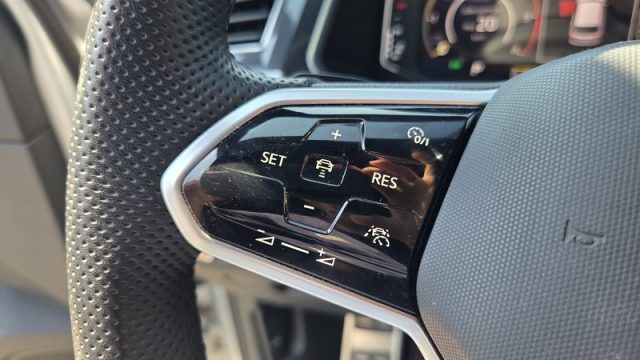 VOLKSWAGEN Tiguan usata, con Park Distance Control