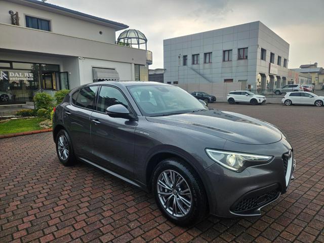 ALFA ROMEO Stelvio usata, con Alzacristalli elettrici